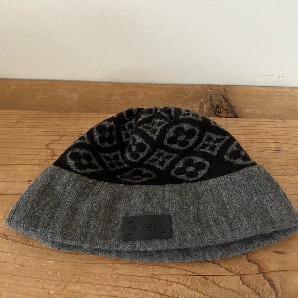 Louis Vuitton Black and Gray Cashmere Geometric Pattern Hat